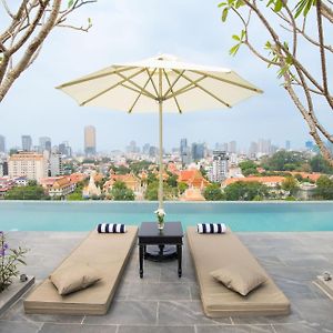 Glow Park Hotel Grand Royal Palace